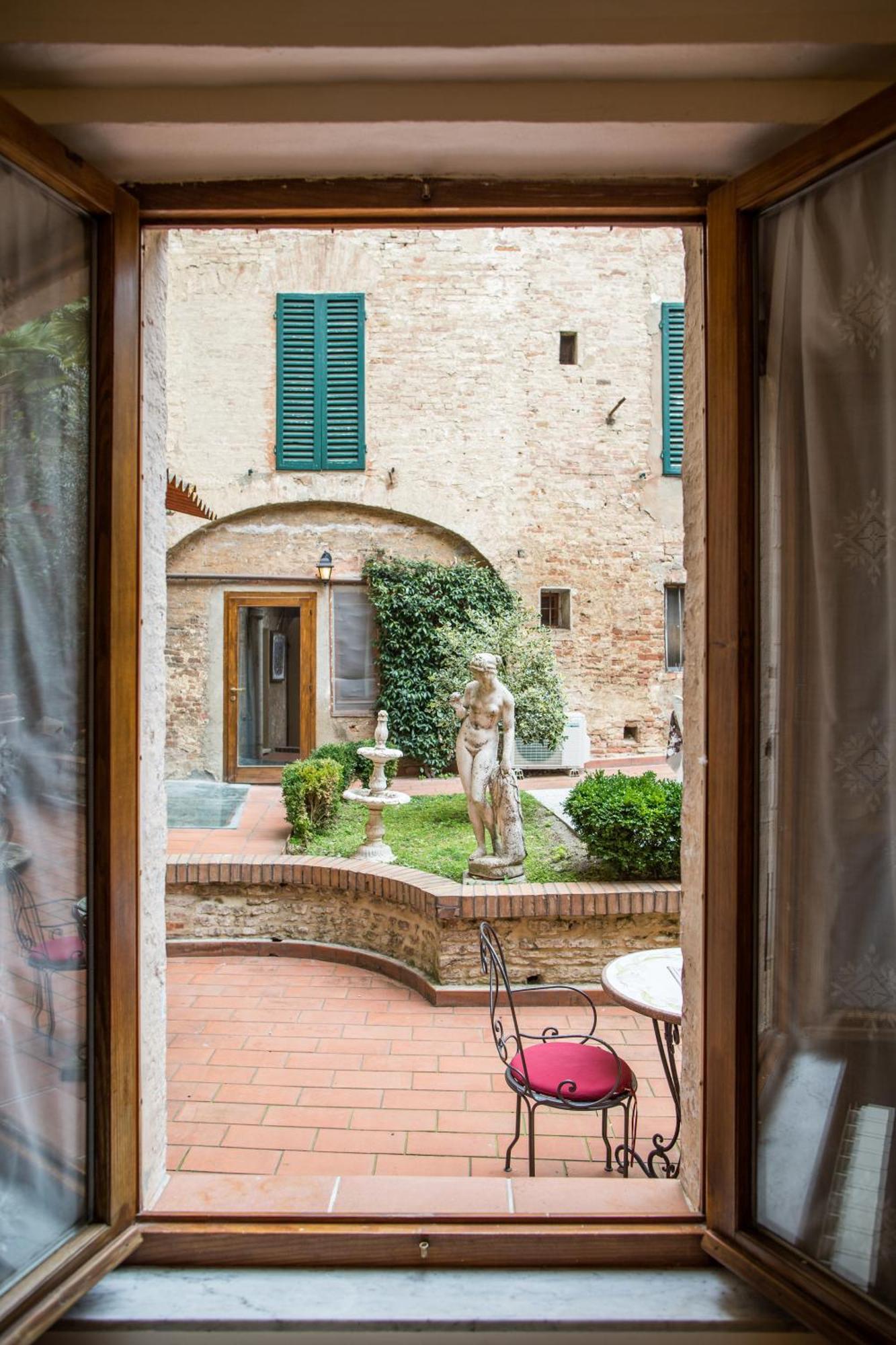 Piazza Paradiso Accommodation Siena Rom bilde