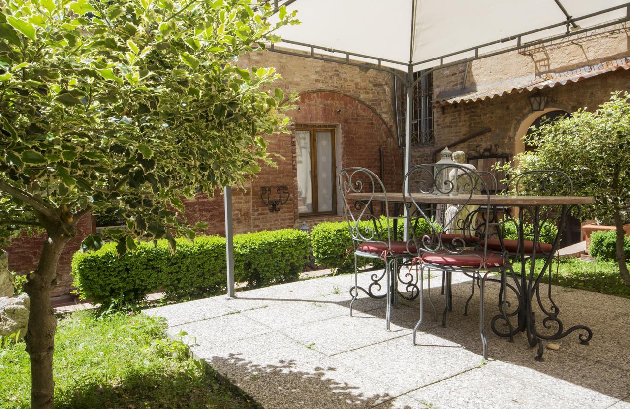 Piazza Paradiso Accommodation Siena Eksteriør bilde