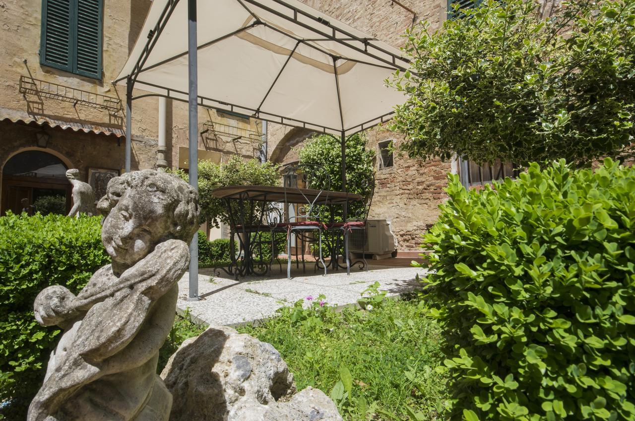 Piazza Paradiso Accommodation Siena Eksteriør bilde