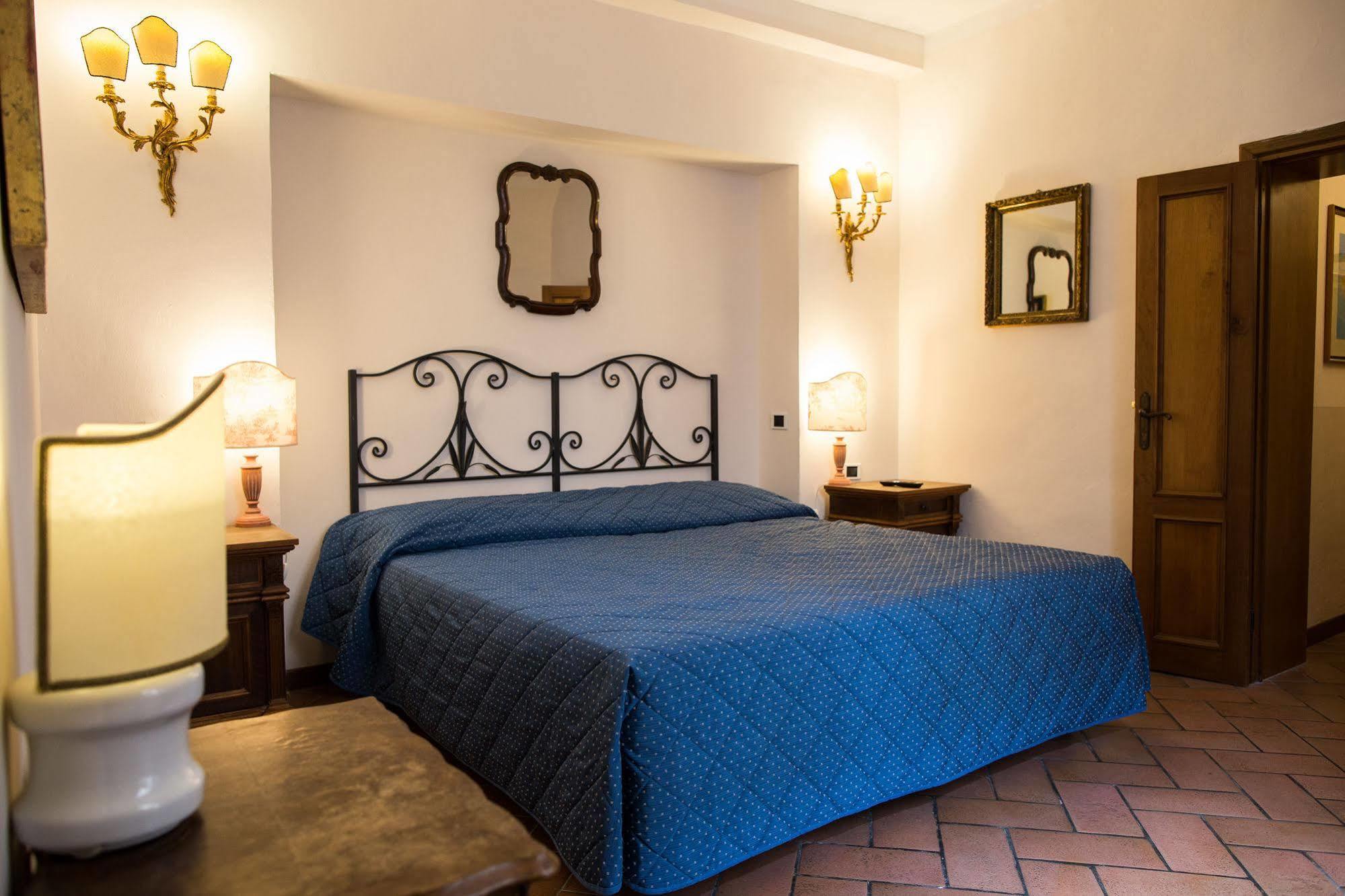 Piazza Paradiso Accommodation Siena Eksteriør bilde